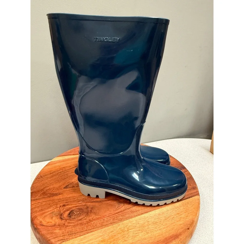 Tingley rubber rain